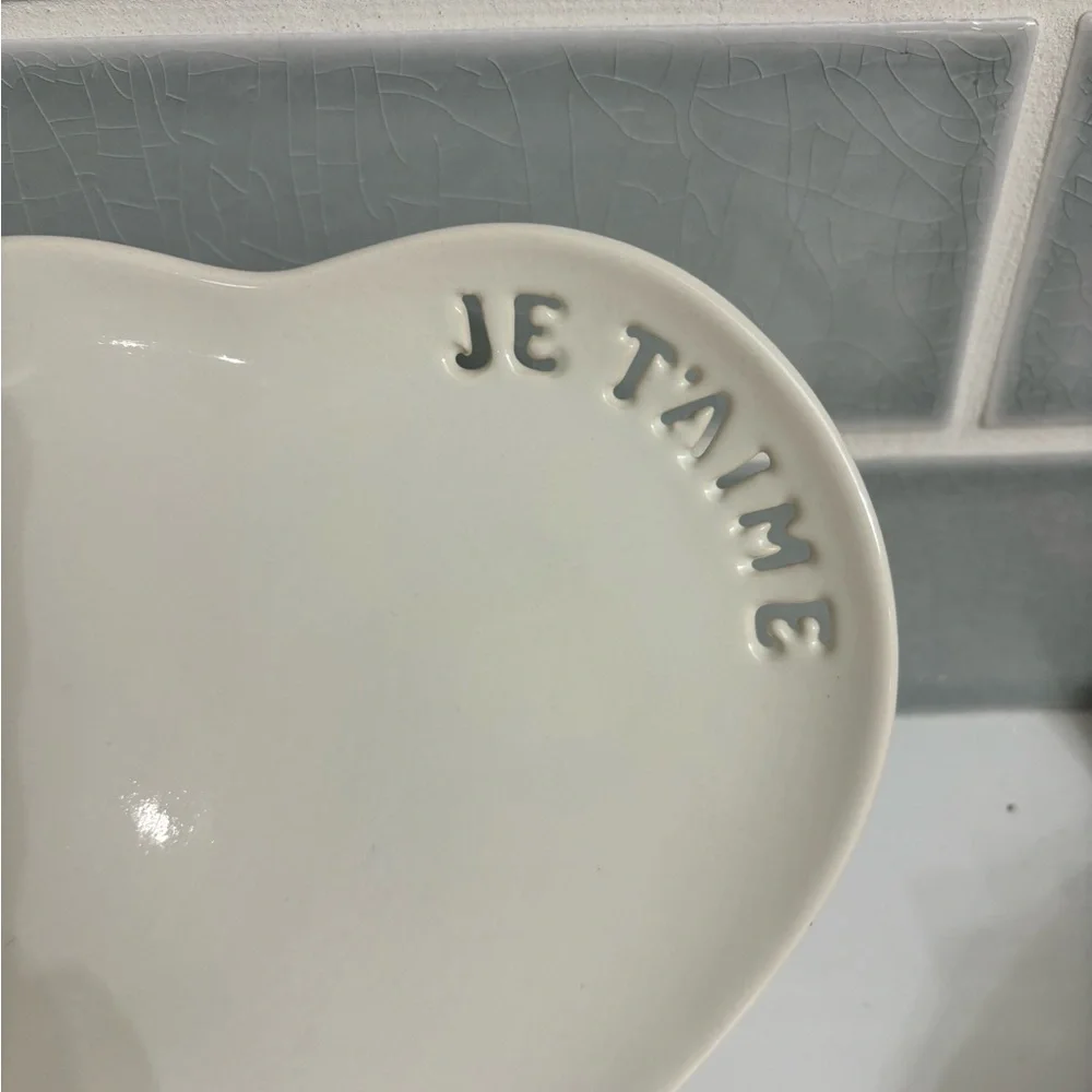 WILLIAMS~SONOMA HEART SHAPED PIERCED PLATES{LOVE~JE T'AIME~7X7